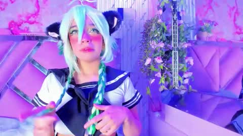 Snapshot of akane_hikari_ chatting on 10.06.25 akane hikari  online show from 10.06.25