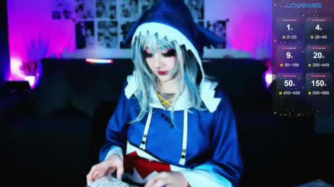 Snapshot of aki__ra chatting on 10.05.25 Aki online show from 10.05.25