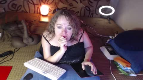 Snapshot of akindmodel chatting on 01.26.25 Natalie online show from 01.26.25