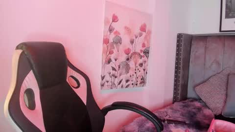 Alaia Carter online show from 11.13.25