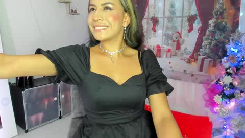 Snapshot of alaia_love77 chatting on 01.03.25 Alaia online show from 01.03.25