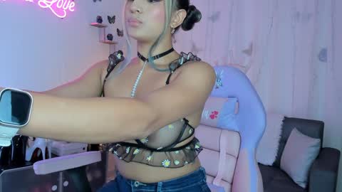Snapshot of alaia_love77 chatting on 01.31.25 Alaia online show from 01.31.25