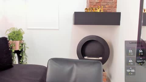 Snapshot of alaiasmile_ chatting on 02.02.25 online show from 02.02.25