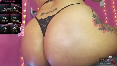 Snapshot of alaiia_rosse chatting on 02.07.25  Alaiia  online show from 02.07.25