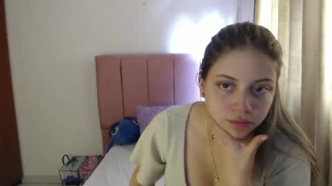 alaina_blessed online show from 10.08.25