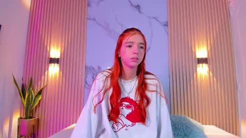 A L A N A  online show from 10.03.25