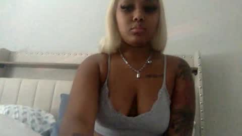 Snapshot of alanaaheartttt chatting on 11.03.25 alanaaheartttt online show from 11.03.25