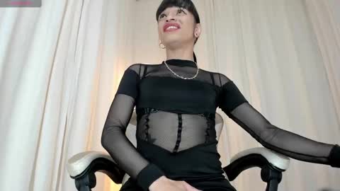 Snapshot of alanakimura_ chatting on 10.06.25 Alana silvana online show from 10.06.25