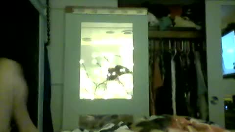 Snapshot of alanasnacks chatting on 10.30.25 alanasnacks online show from 10.30.25