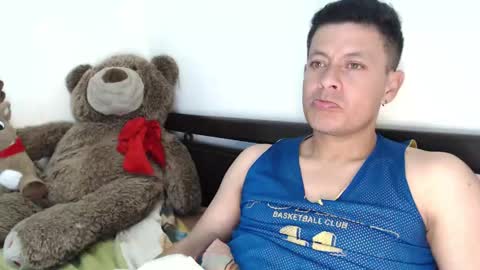 Snapshot of alann_snow chatting on 12.10.24 Alann online show from 12.10.24