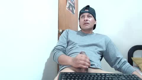 Snapshot of alann_snow chatting on 12.20.24 Alann online show from 12.20.24