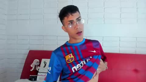 Snapshot of alannaughty_ chatting on 12.29.24 alannaughty_ online show from 12.29.24