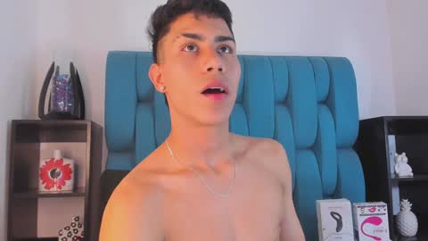 Snapshot of alannaughty_ chatting on 12.31.24 alannaughty_ online show from 12.31.24