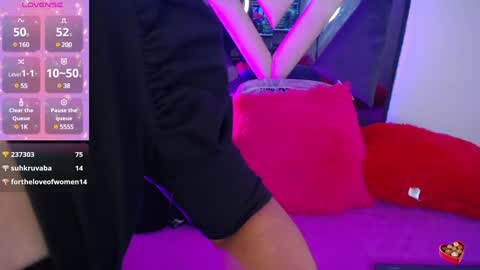 Victoria  online show from 01.31.25