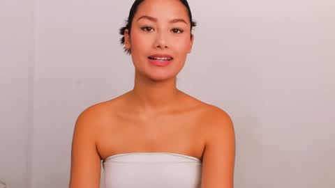 Snapshot of alasska_18 chatting on 09.15.25 alasska_18 online show from 09.15.25