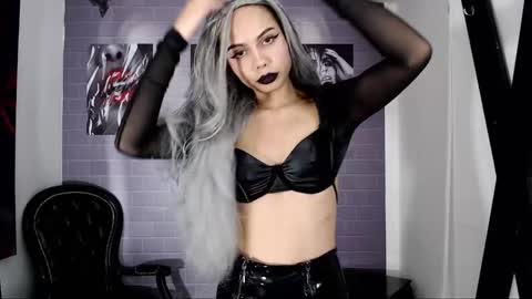 Snapshot of aleesha_cameron02 chatting on 09.30.25 Ale online show from 09.30.25