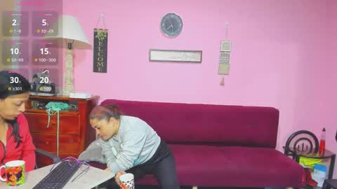 Snapshot of alejita_smithh chatting on 09.10.25 zoe and Kataleya online show from 09.10.25