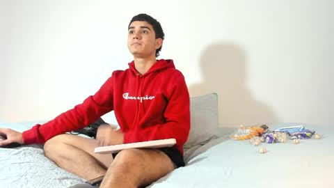 Snapshot of alejo_gray1 chatting on 10.22.25 alejo_gray1 online show from 10.22.25