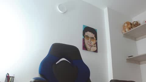 Snapshot of alejo_hot23 chatting on 03.06.25 David online show from 03.06.25