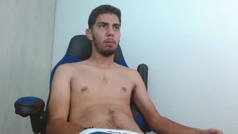 Snapshot of alejo_hot23 chatting on 03.08.25 David online show from 03.08.25