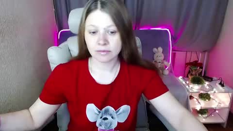 Snapshot of alekasamui chatting on 01.30.25 Aleksa online show from 01.30.25