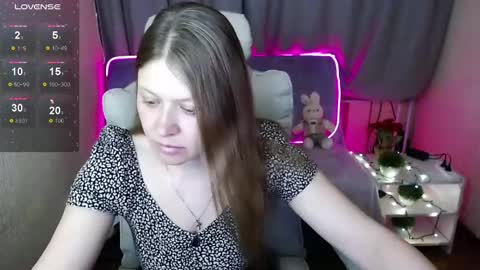 Snapshot of alekasamui chatting on 03.06.25 Aleksa online show from 03.06.25