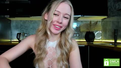 Snapshot of aleksa_cutie chatting on 01.26.25 Next stream - 2 dec -  online show from 01.26.25
