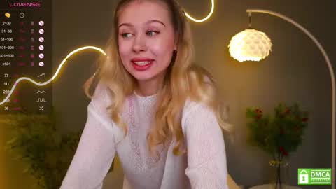 Snapshot of aleksa_cutie chatting on 02.09.25 Next stream - 2 dec -  online show from 02.09.25
