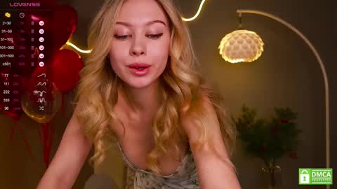 Snapshot of aleksa_cutie chatting on 02.18.25 Next stream - 2 dec -  online show from 02.18.25