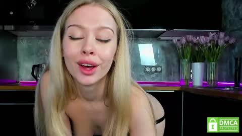 Snapshot of aleksa_cutie chatting on 02.28.25 Next stream - 2 dec -  online show from 02.28.25