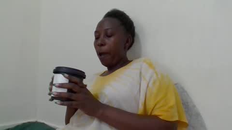 Snapshot of alesha_ chatting on 01.29.25 Noreen Kennth and Emilly online show from 01.29.25