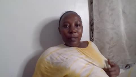 Snapshot of alesha_ chatting on 10.07.25 Noreen Kennth and Emilly online show from 10.07.25