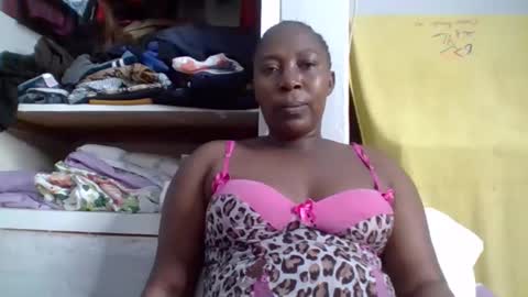 Snapshot of alesha_ chatting on 10.19.25 Noreen Kennth and Emilly online show from 10.19.25