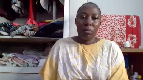 Noreen Kennth and Emilly online show from 10.25.25