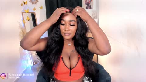 Snapshot of alessia_anderson07 chatting on 01.26.25 Yy online show from 01.26.25
