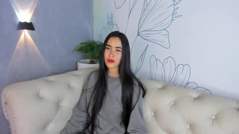 Snapshot of alessia_leroy chatting on 03.07.25 A L E S S I A online show from 03.07.25