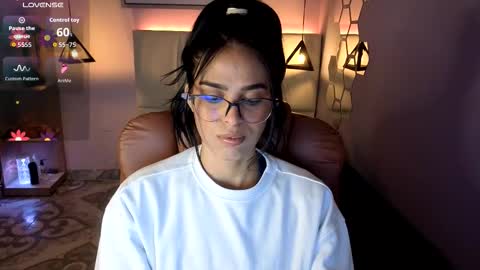 Snapshot of alessiaval chatting on 10.02.25 Valery online show from 10.02.25