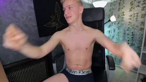 Snapshot of alex__sweet chatting on 01.05.25 your Alex online show from 01.05.25
