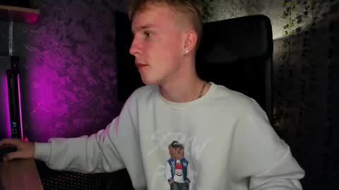 Snapshot of alex__sweet chatting on 09.14.25 your Alex online show from 09.14.25