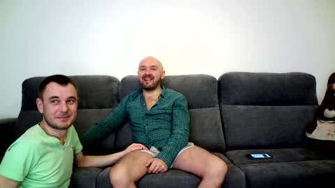Snapshot of alex_tobey chatting on 12.30.24 Alex and Tobey online show from 12.30.24
