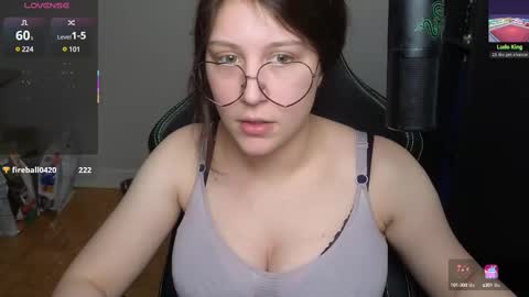 Snapshot of alexa_dream chatting on 02.13.25 dont be afraid to click social media link its working just click on that online show from 02.13.25