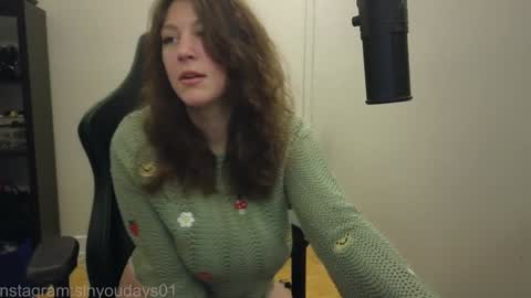 Snapshot of alexa_dream chatting on 11.29.25 dont be afraid to click social media link its working just click on that online show from 11.29.25