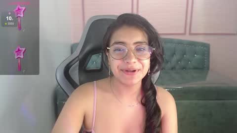 Snapshot of alexa_romero_t chatting on 09.25.25 Alexandra online show from 09.25.25