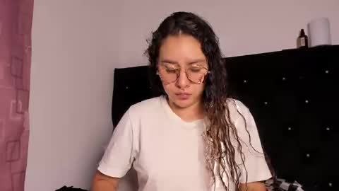 alexandra clauss online show from 11.05.25