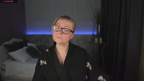 Snapshot of alexandra_kind chatting on 01.23.25 Alexandra online show from 01.23.25