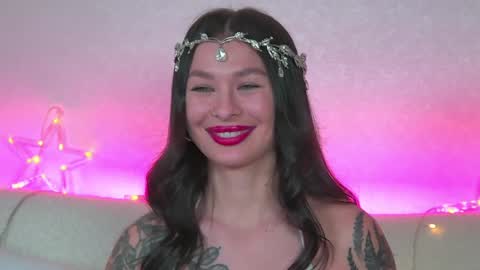 AlexandraBloom online show from 01.11.25