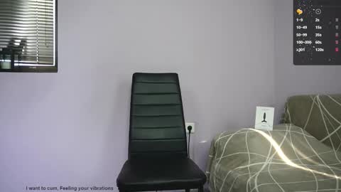Snapshot of alexandrblatenn chatting on 02.22.25 alexandrblatenn online show from 02.22.25