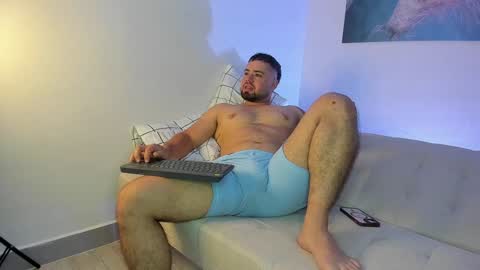 Snapshot of alexandro_king chatting on 01.19.25 ALEX online show from 01.19.25