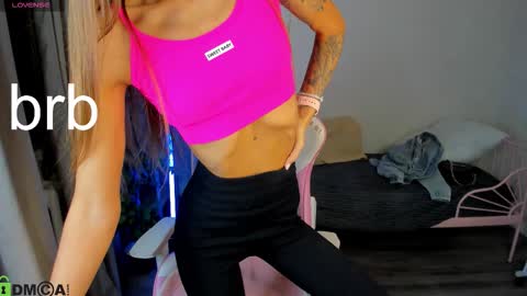 Alexis   Mon Tue Wed Thu Fri 7 GMT 0100am-0700am  online show from 09.25.25