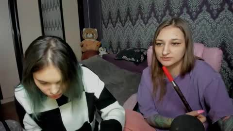 Snapshot of alexracc00n chatting on 01.28.25 Alex online show from 01.28.25